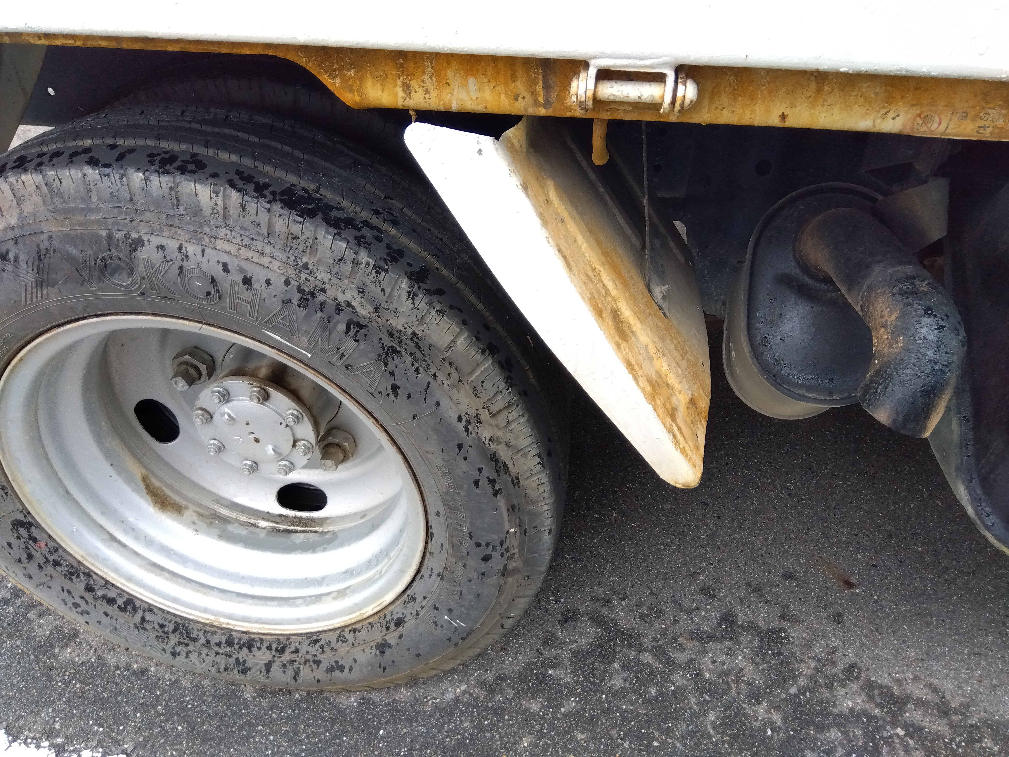 ISUZU Elf Truck