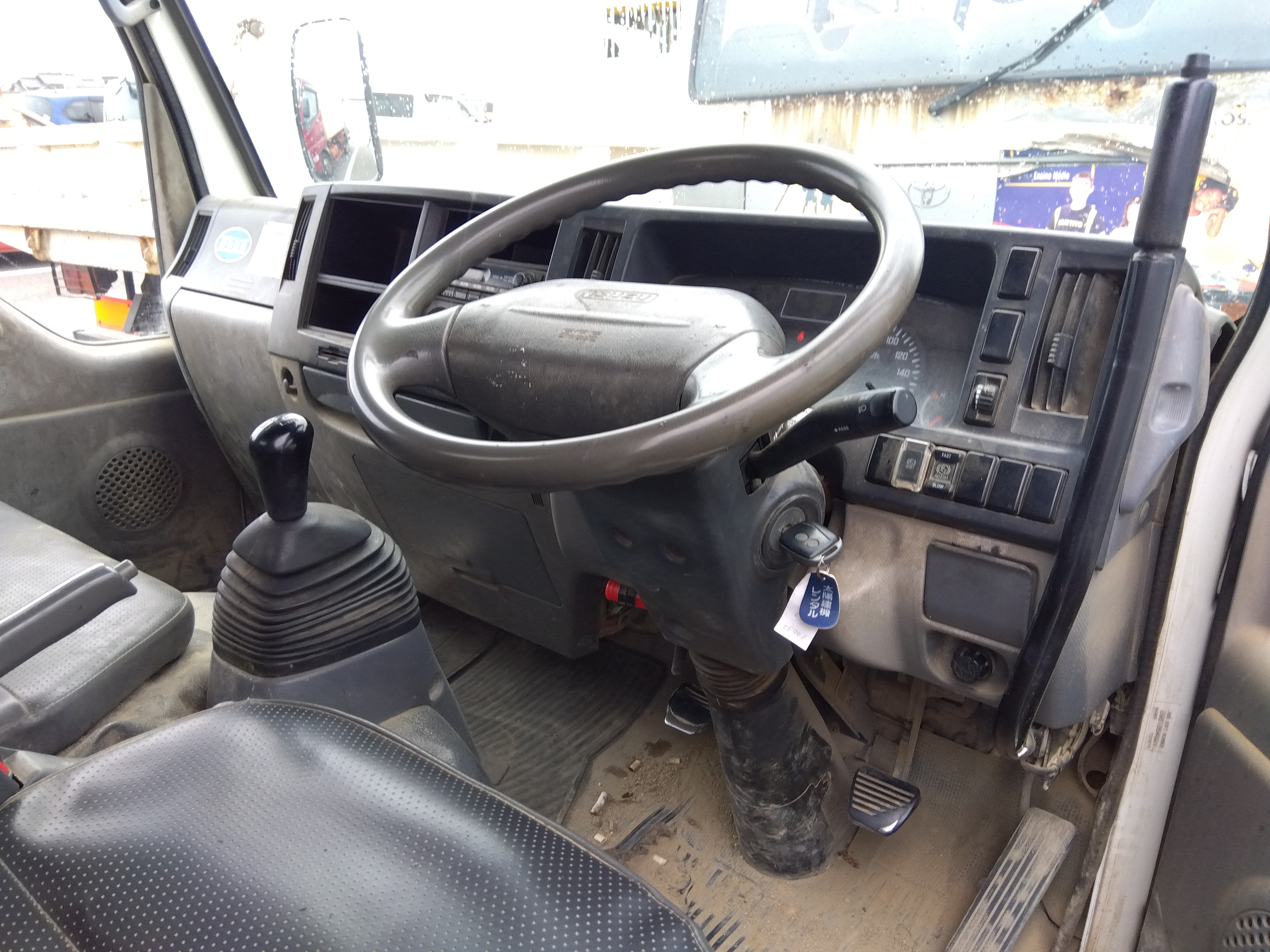 ISUZU Elf Truck