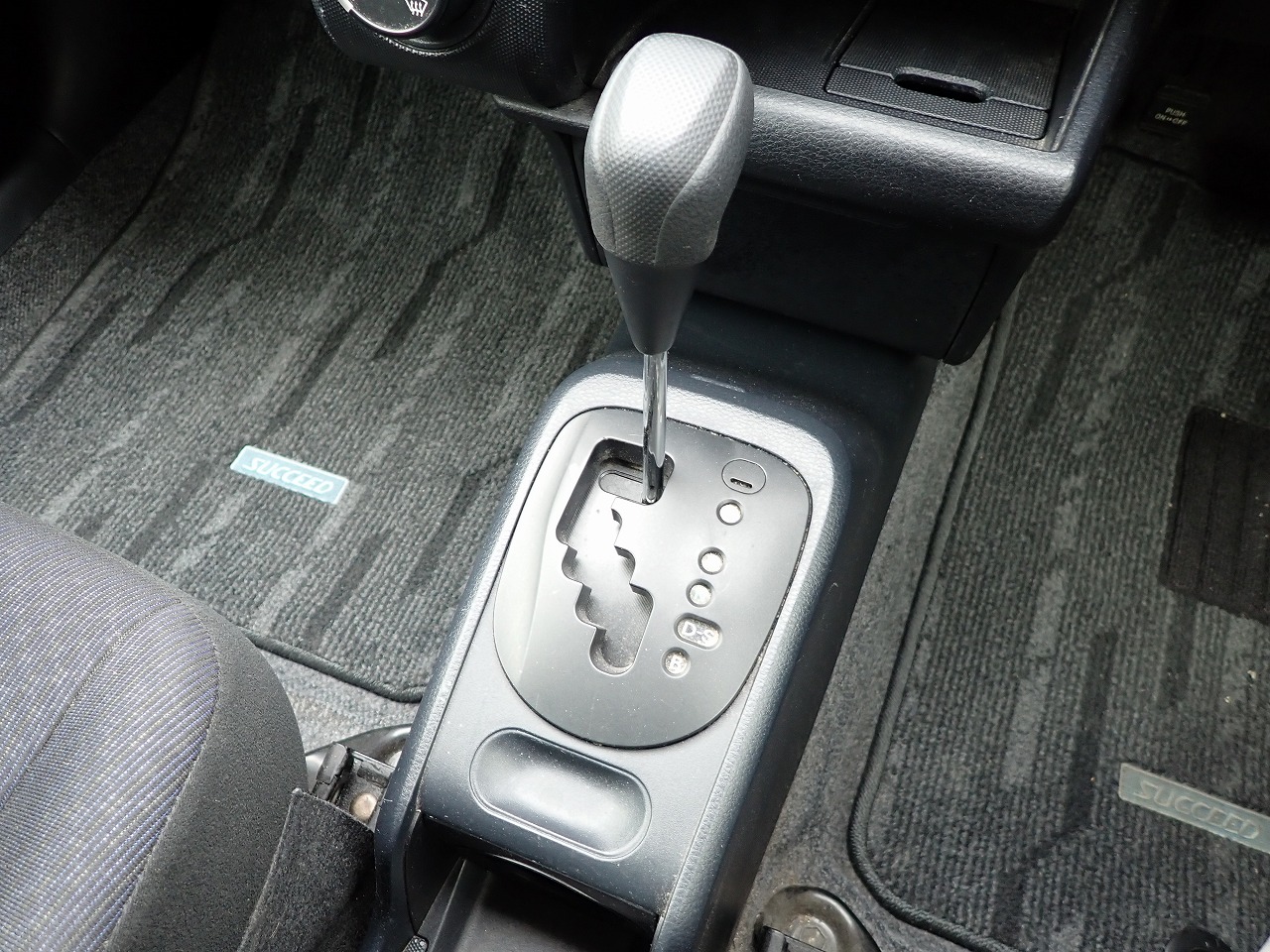 TOYOTA Succeed