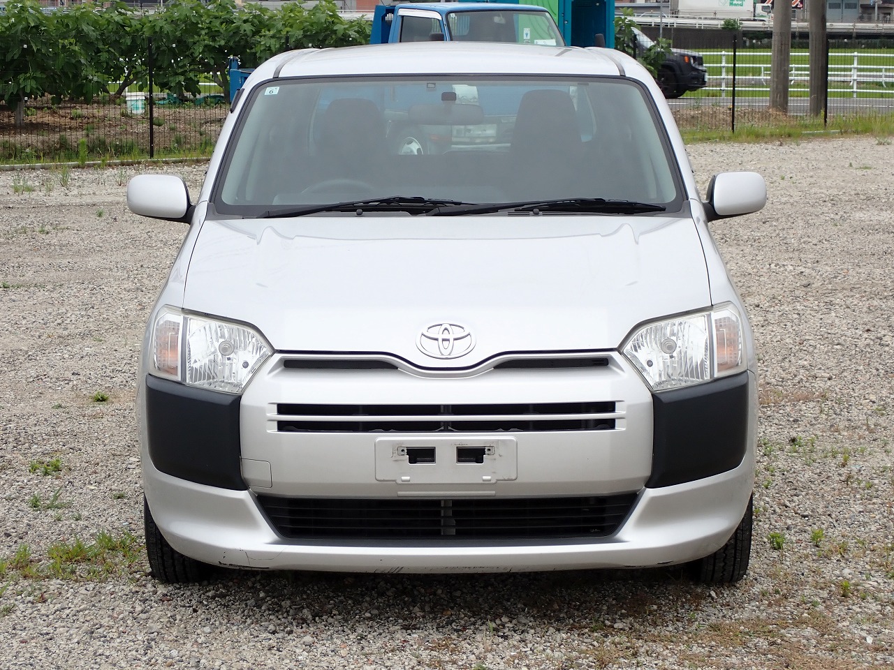 TOYOTA Succeed