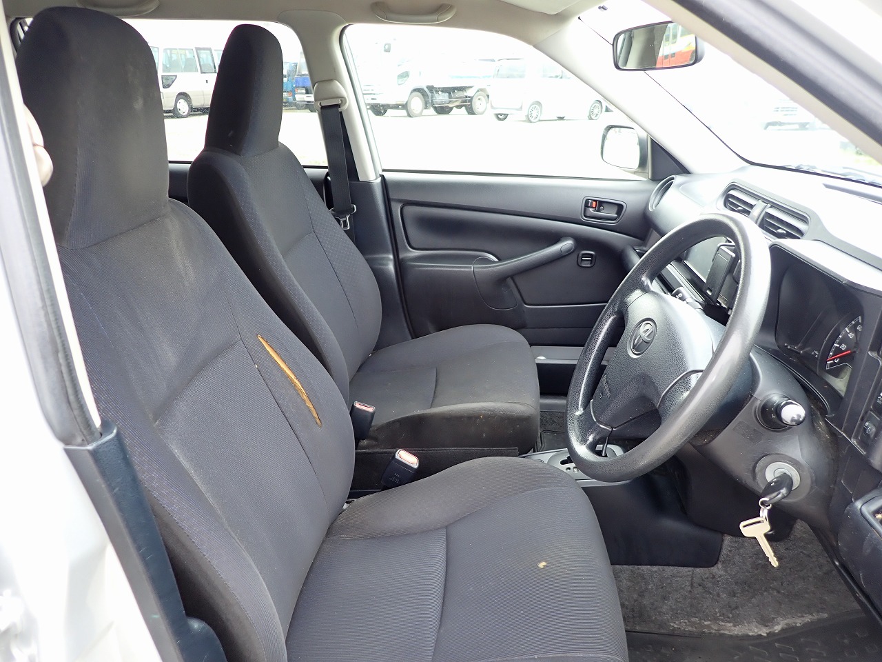 TOYOTA Succeed