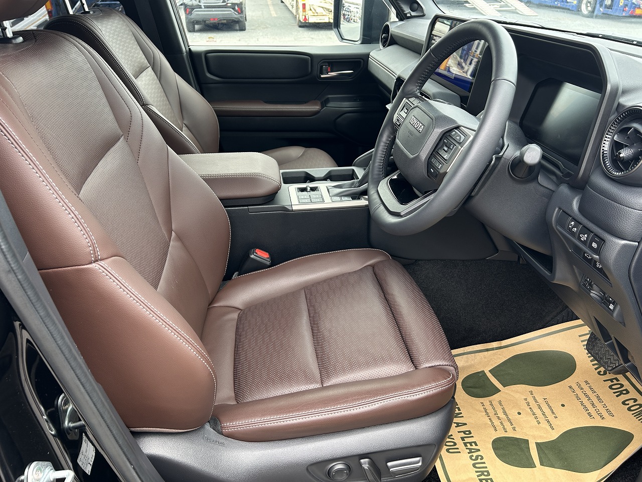 TOYOTA Land Cruiser 250