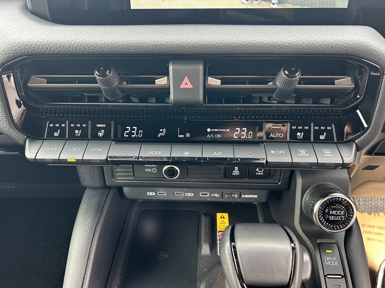 TOYOTA Land Cruiser 250