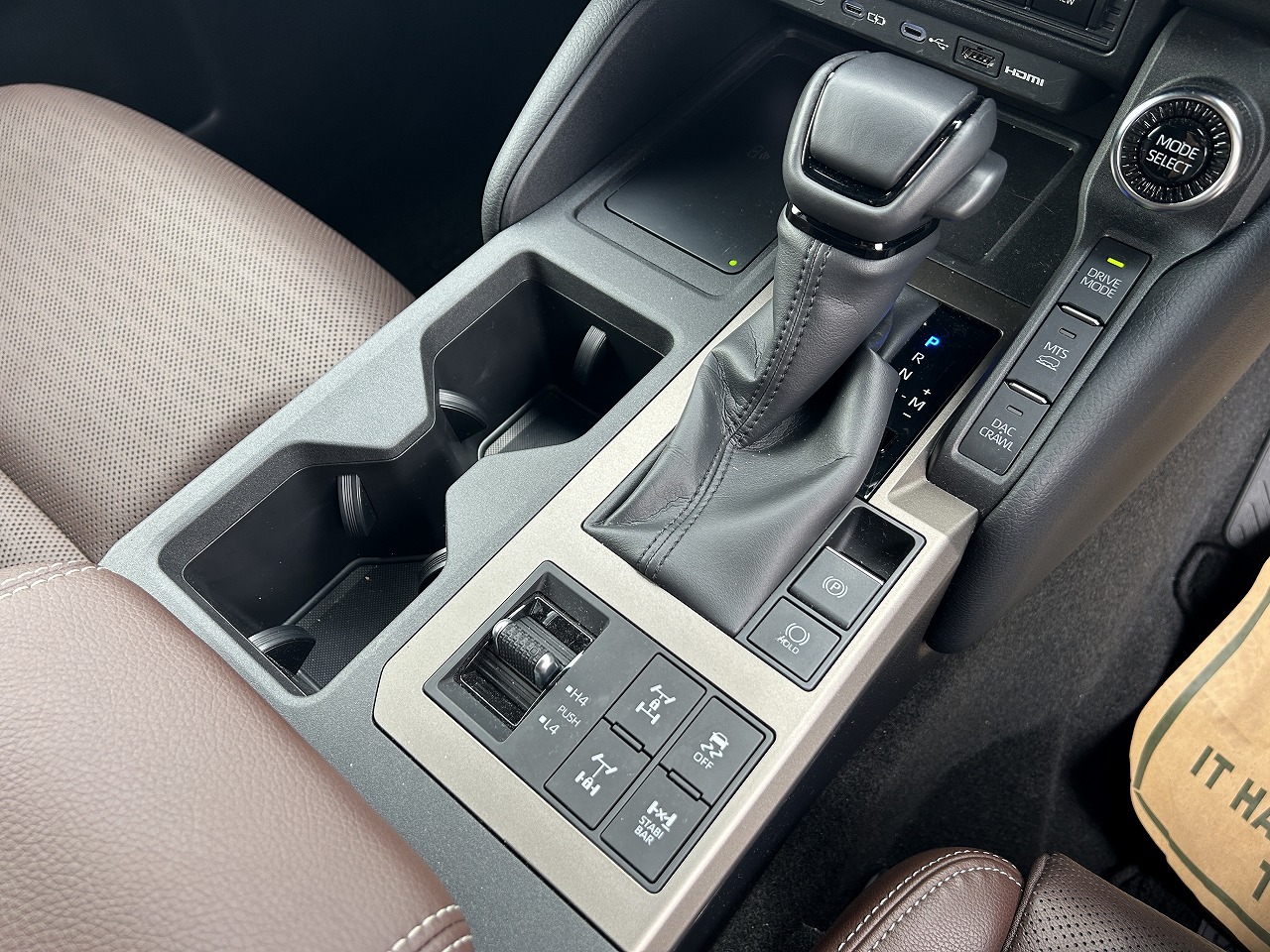 TOYOTA Land Cruiser 250