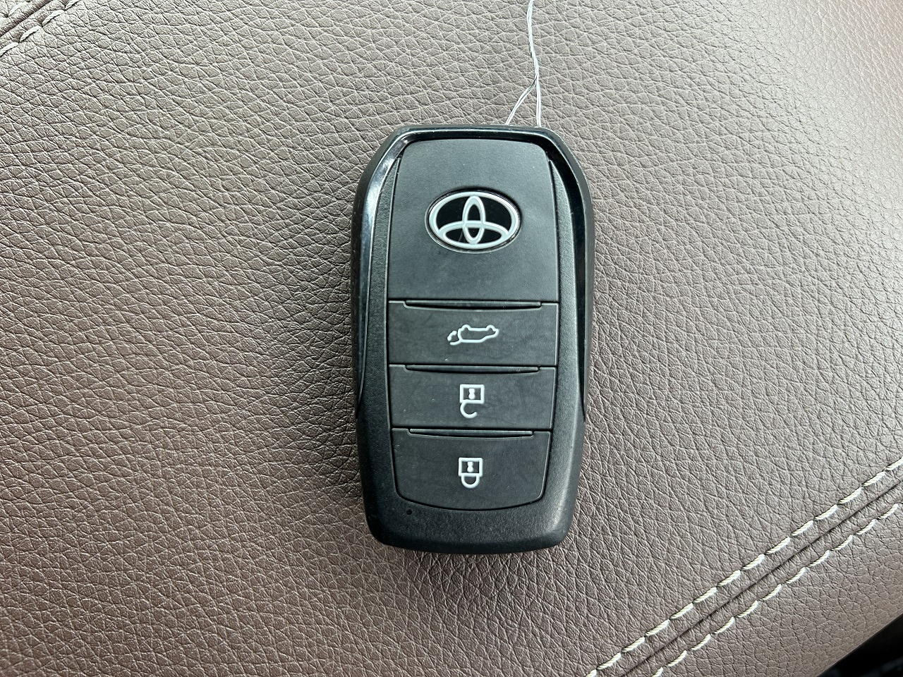 TOYOTA Land Cruiser 250