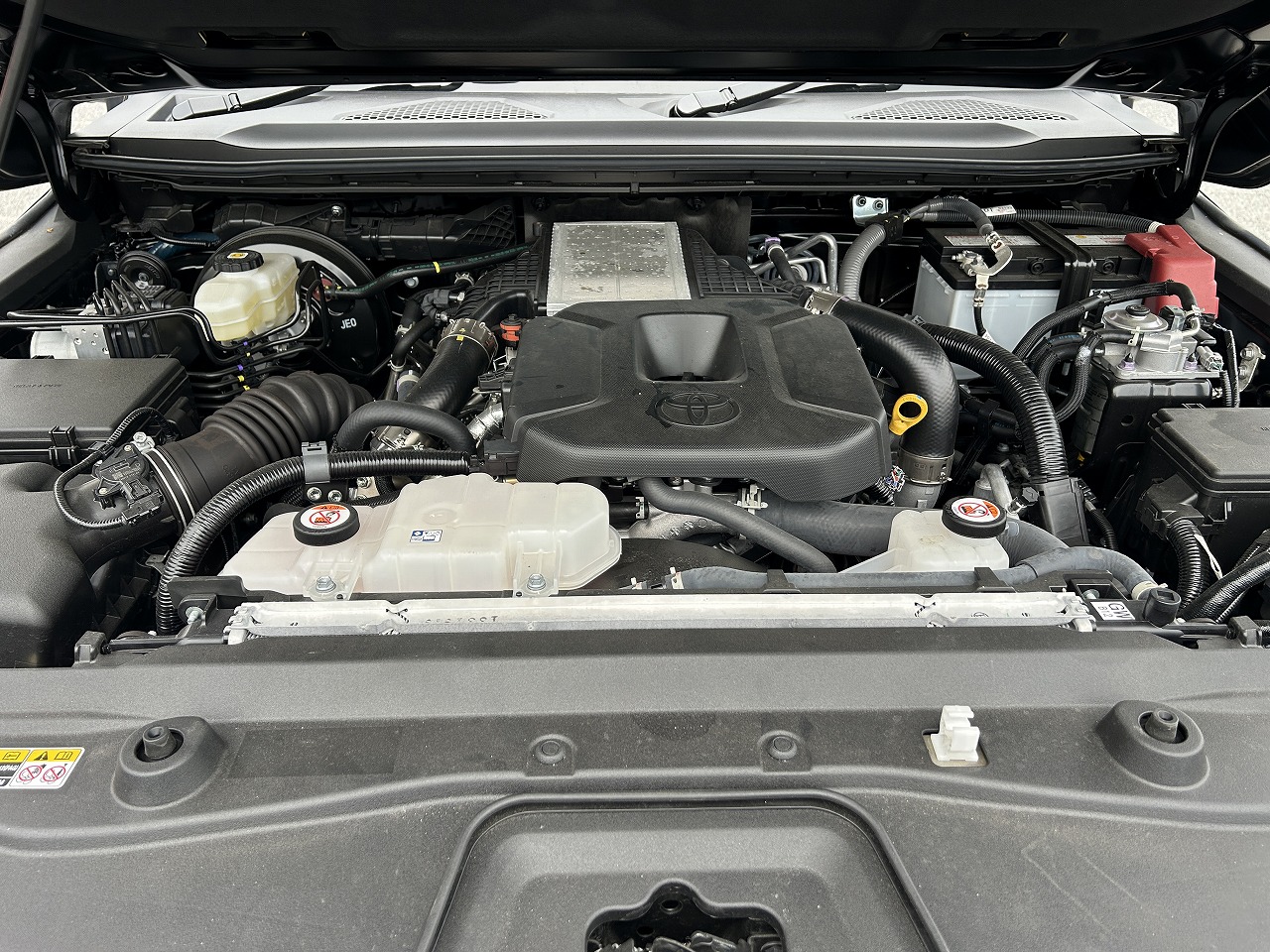 TOYOTA Land Cruiser 250