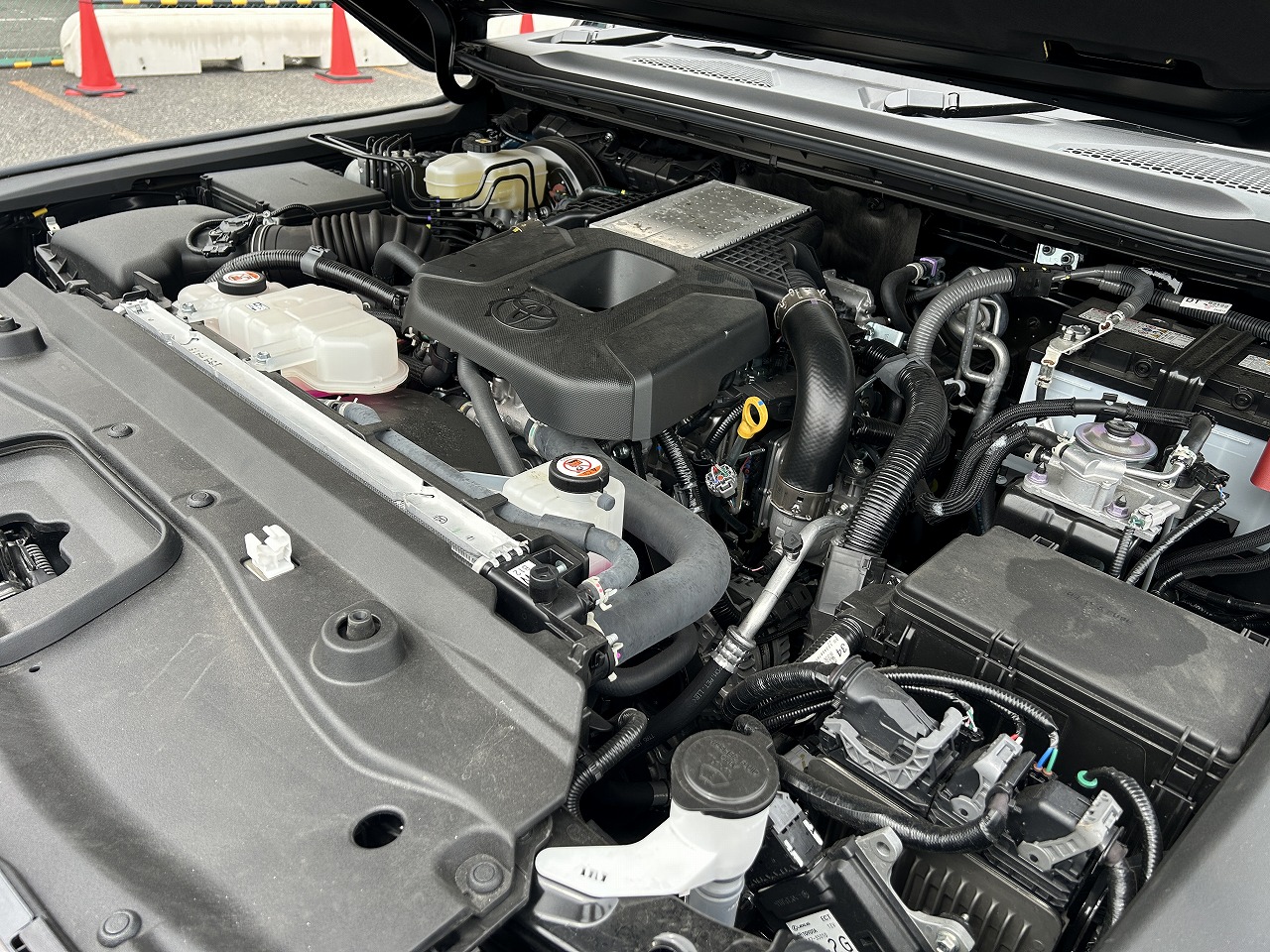 TOYOTA Land Cruiser 250
