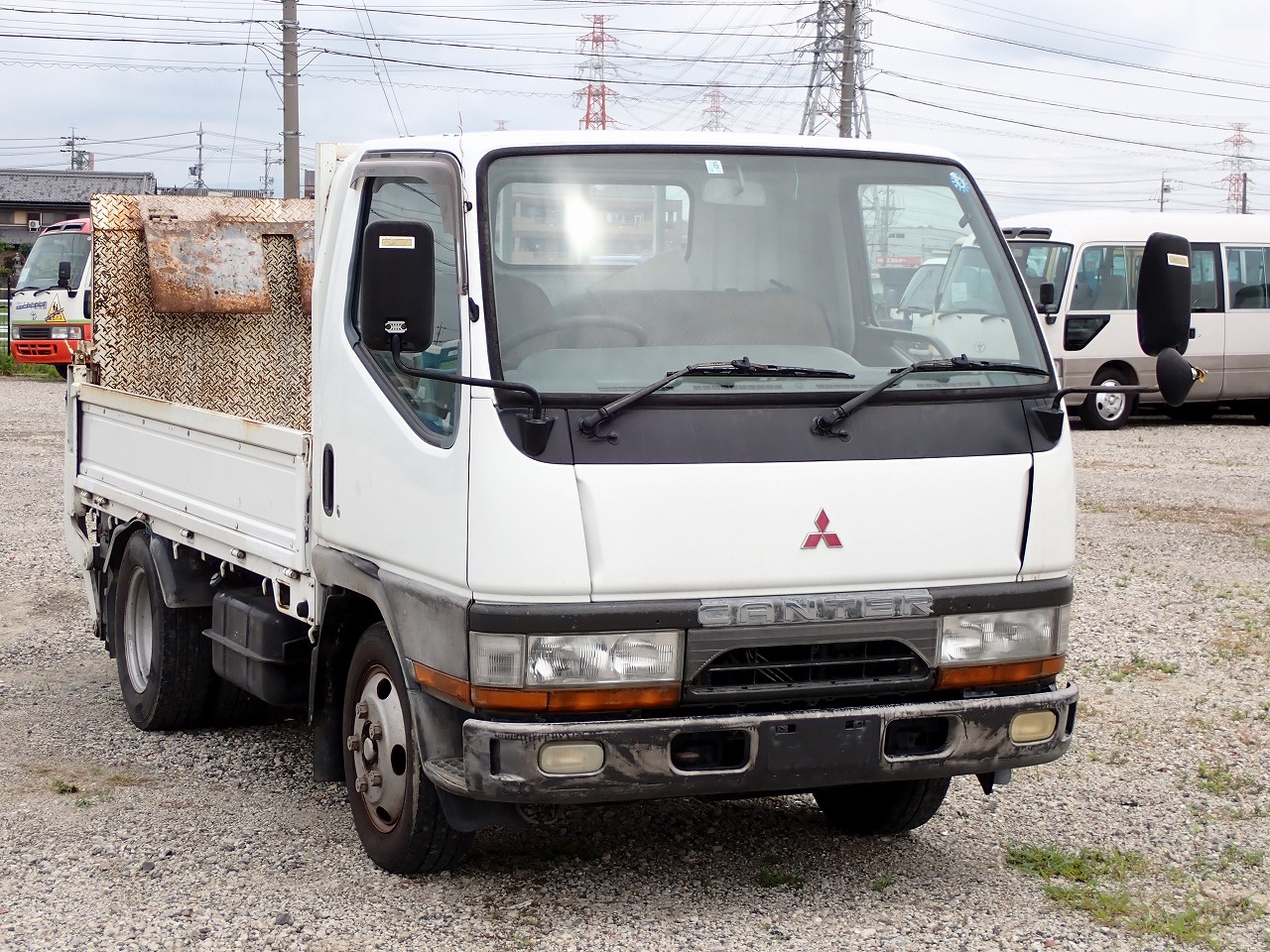 MITSUBISHI Canter