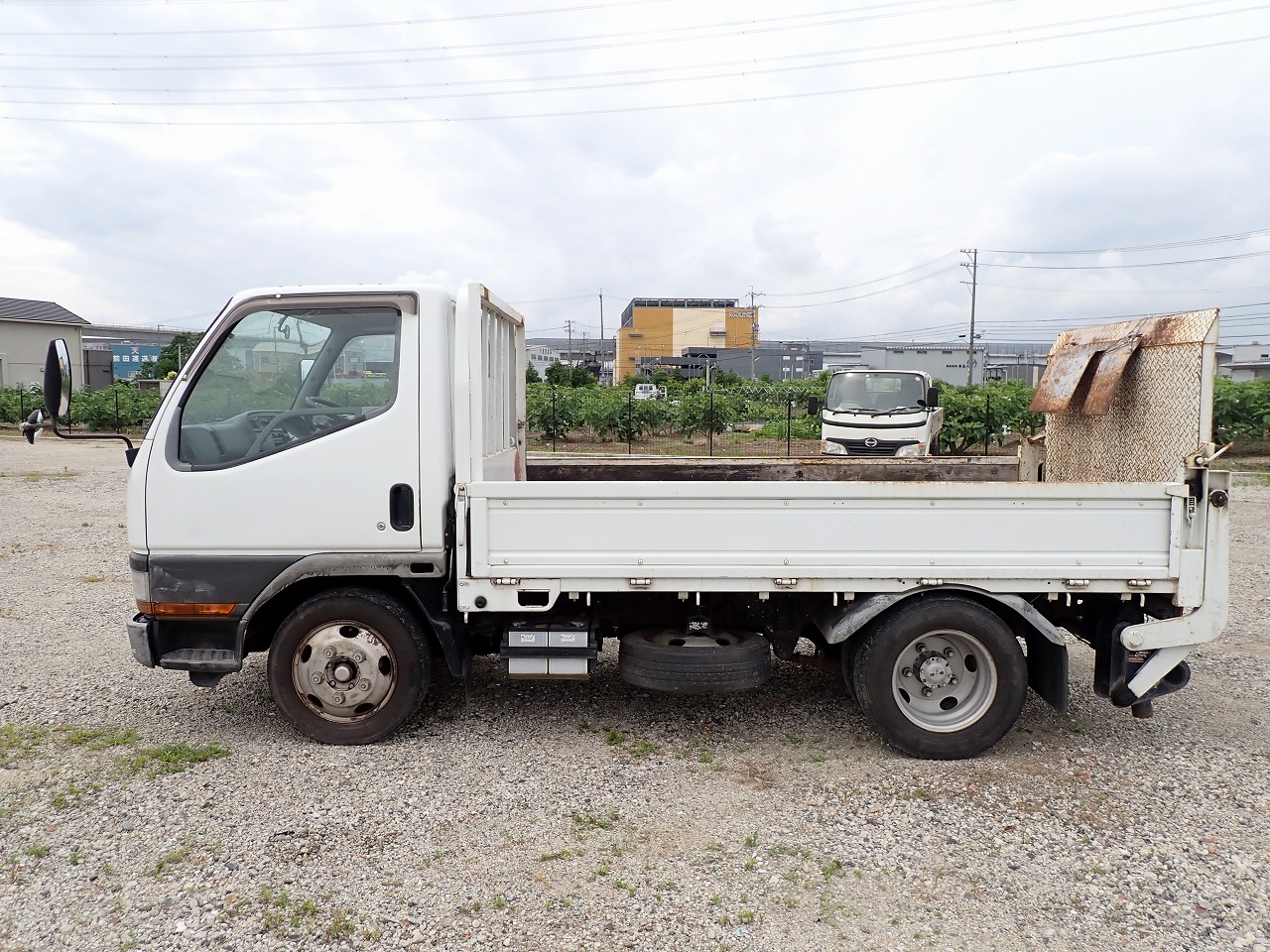 MITSUBISHI Canter
