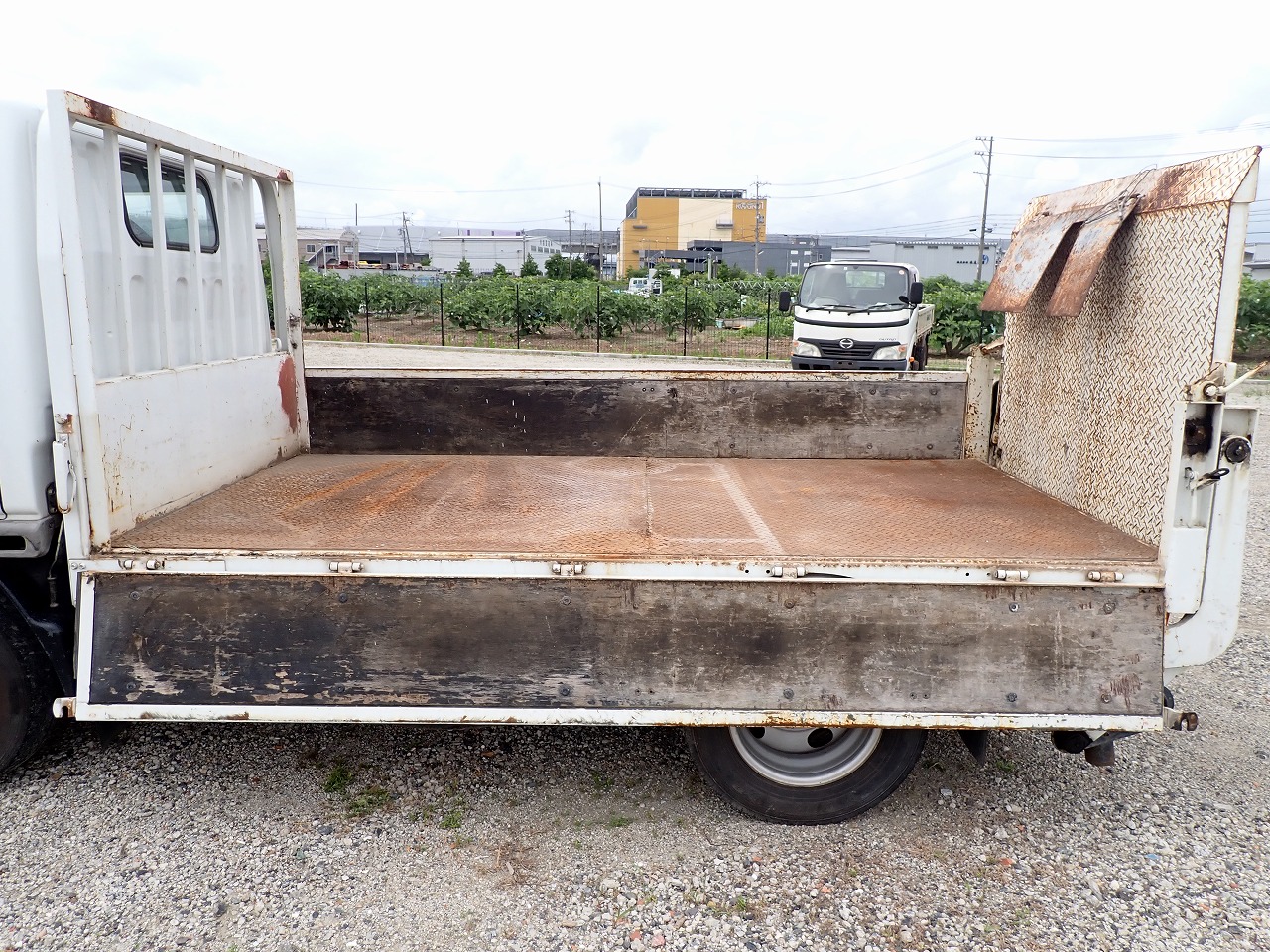 MITSUBISHI Canter