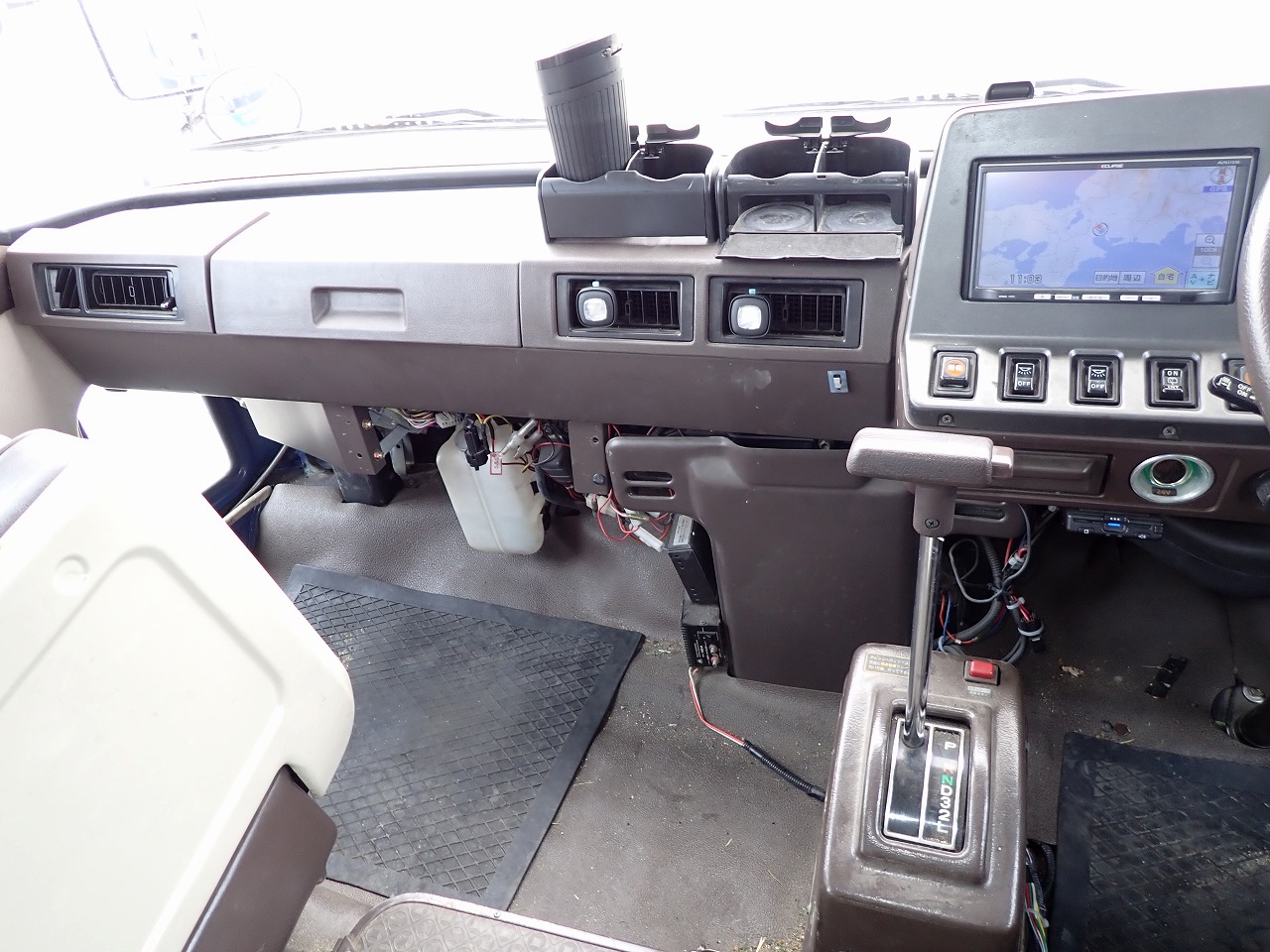 TOYOTA Coaster