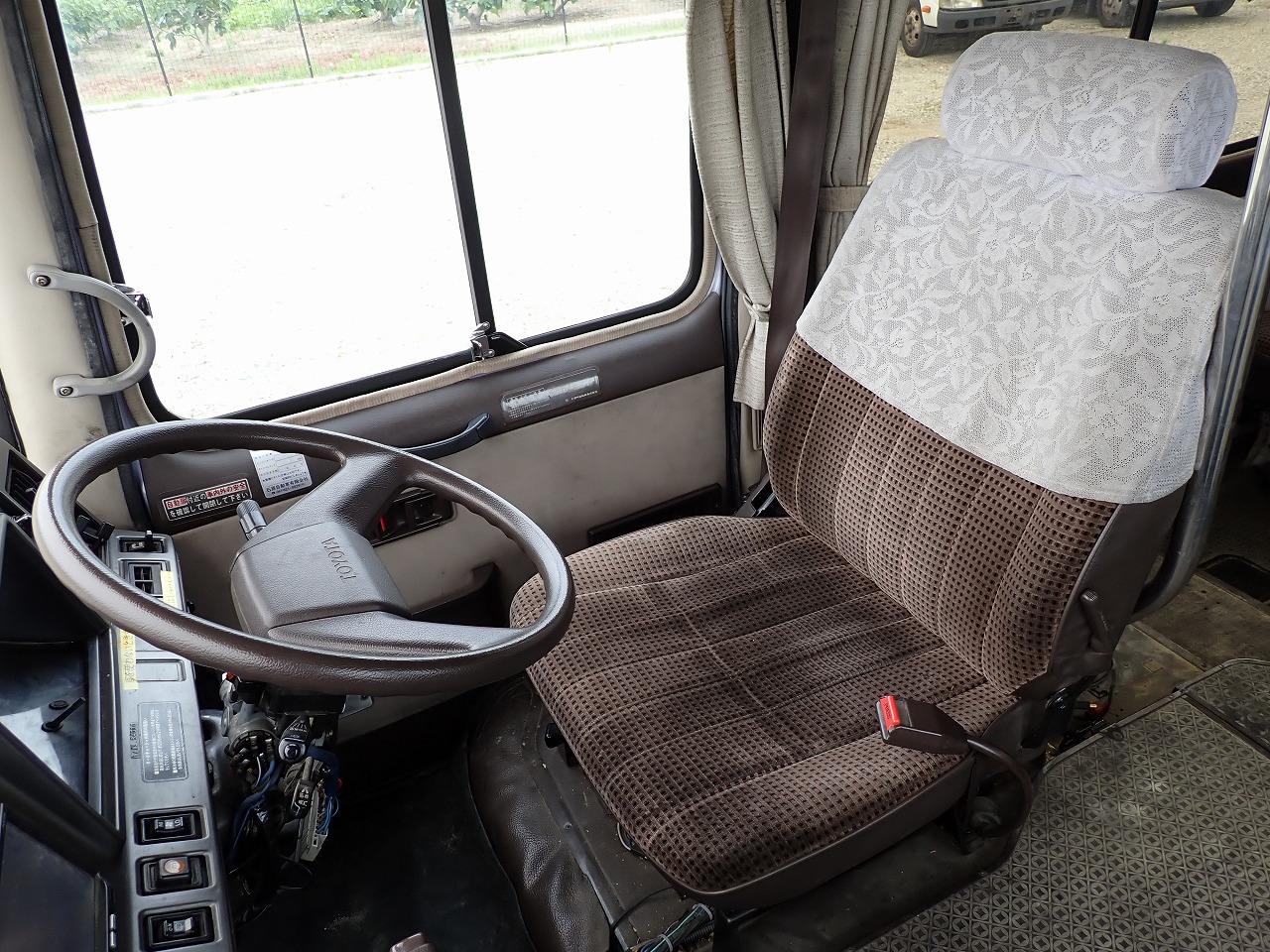 TOYOTA Coaster