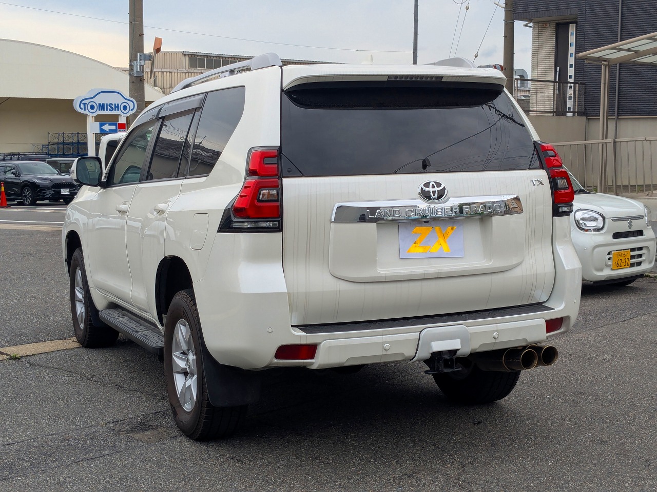 TOYOTA Land Cruiser Prado