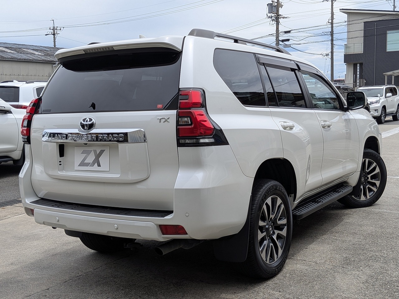 TOYOTA Land Cruiser Prado