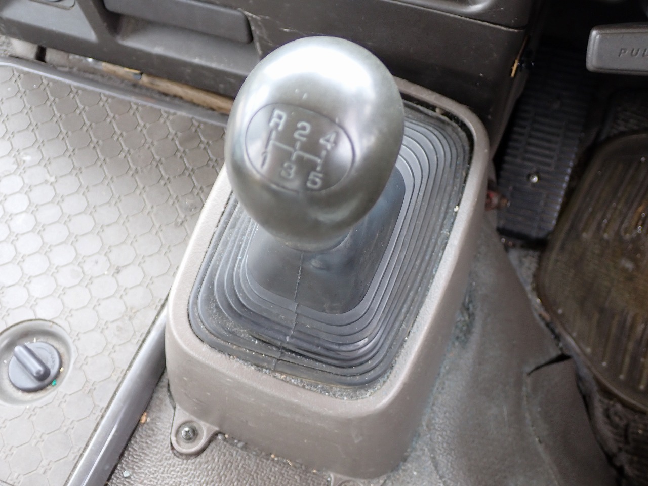 MITSUBISHI Rosa