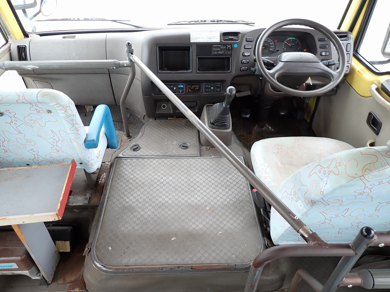 MITSUBISHI Rosa
