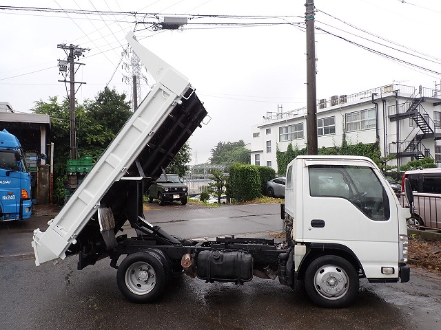 ISUZU Elf Truck
