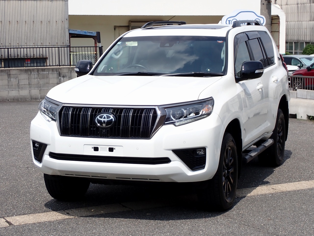 TOYOTA Land Cruiser Prado