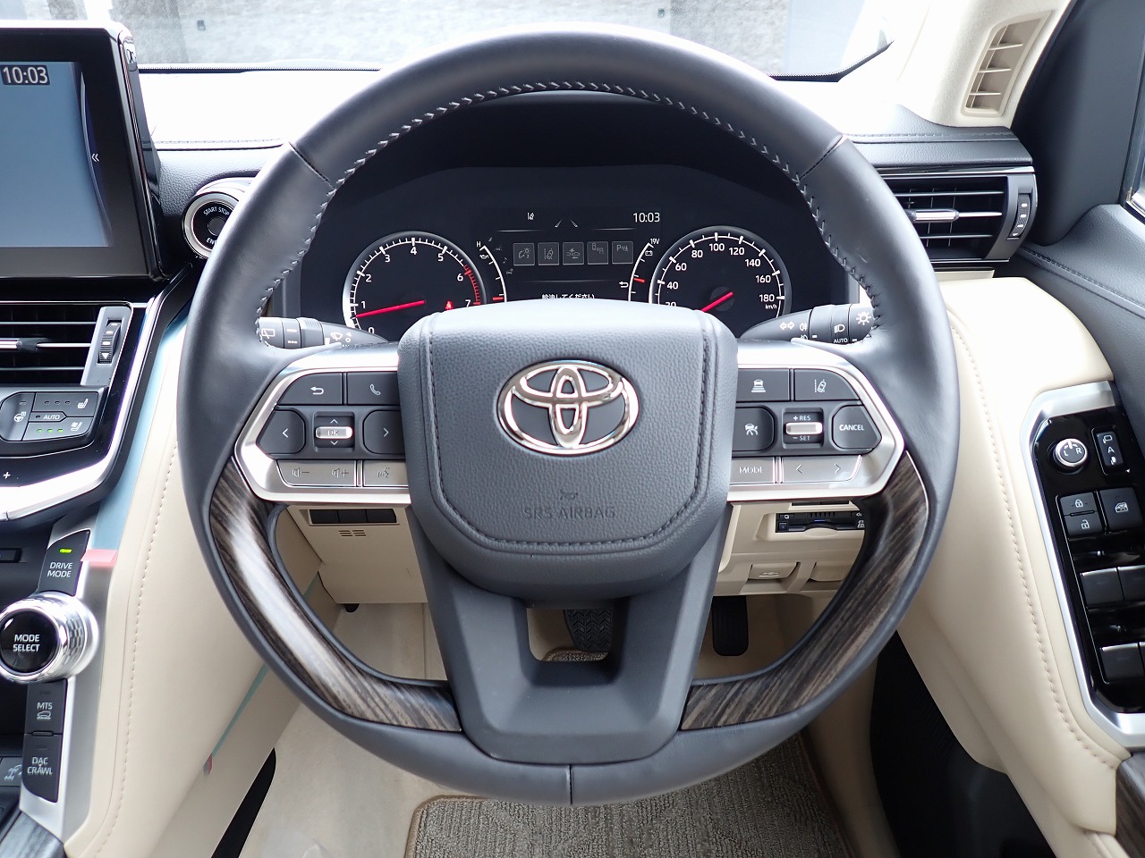 TOYOTA Land Cruiser