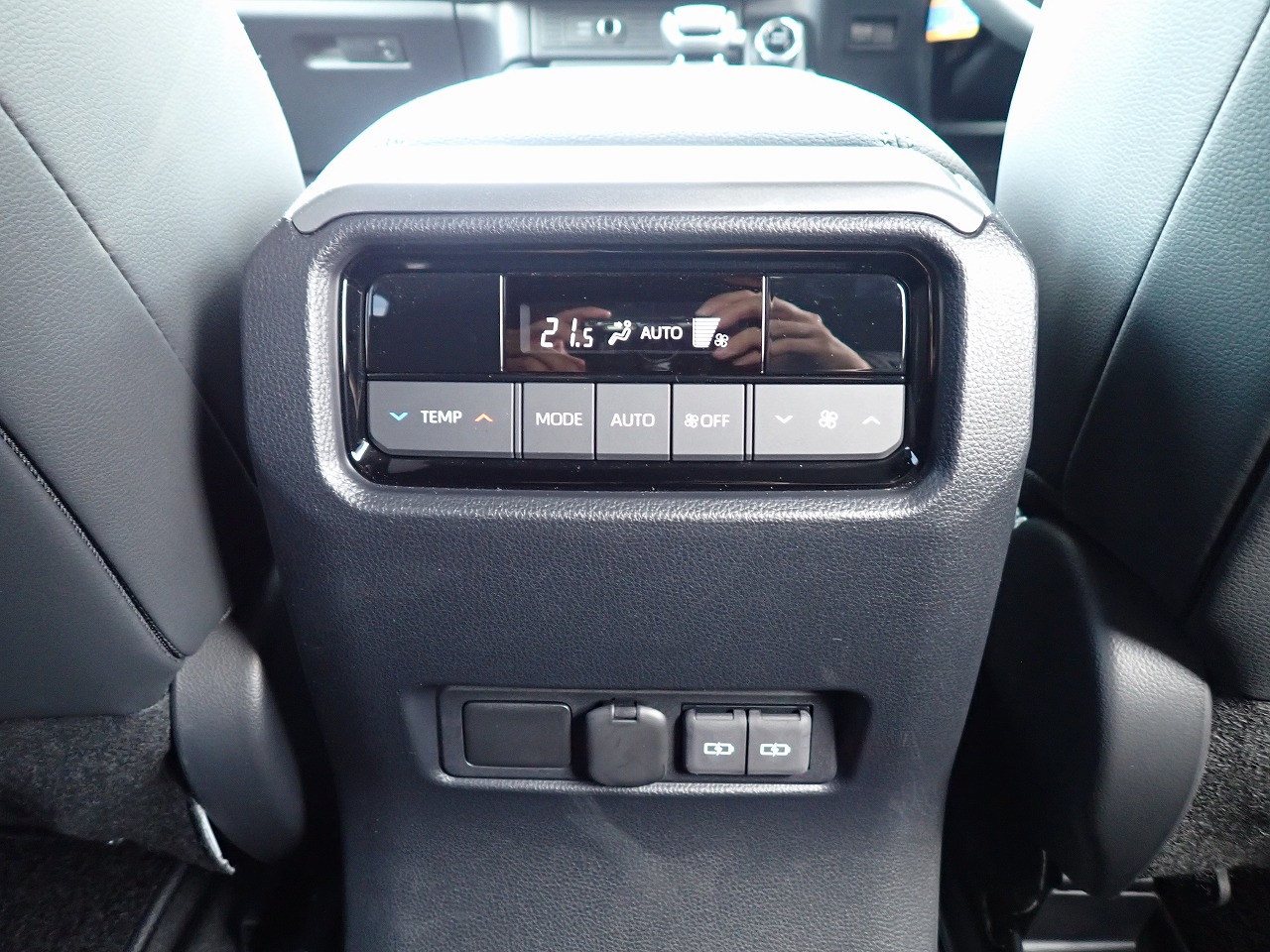 TOYOTA Land Cruiser 250