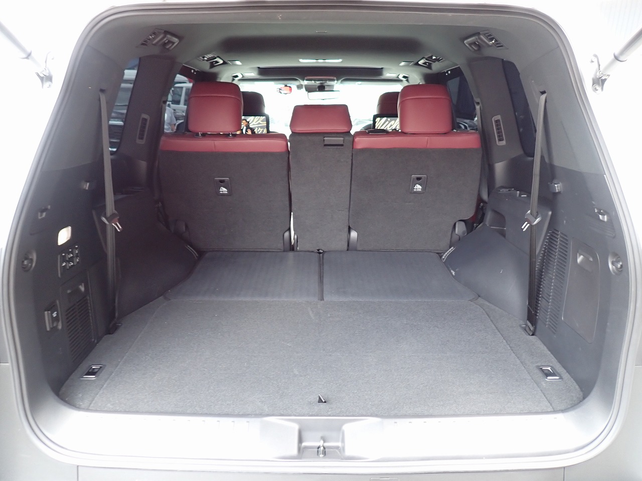 LEXUS LX 600