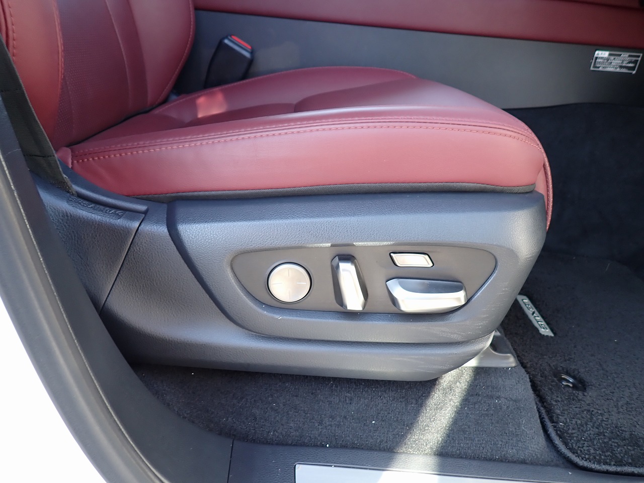 LEXUS LX 600