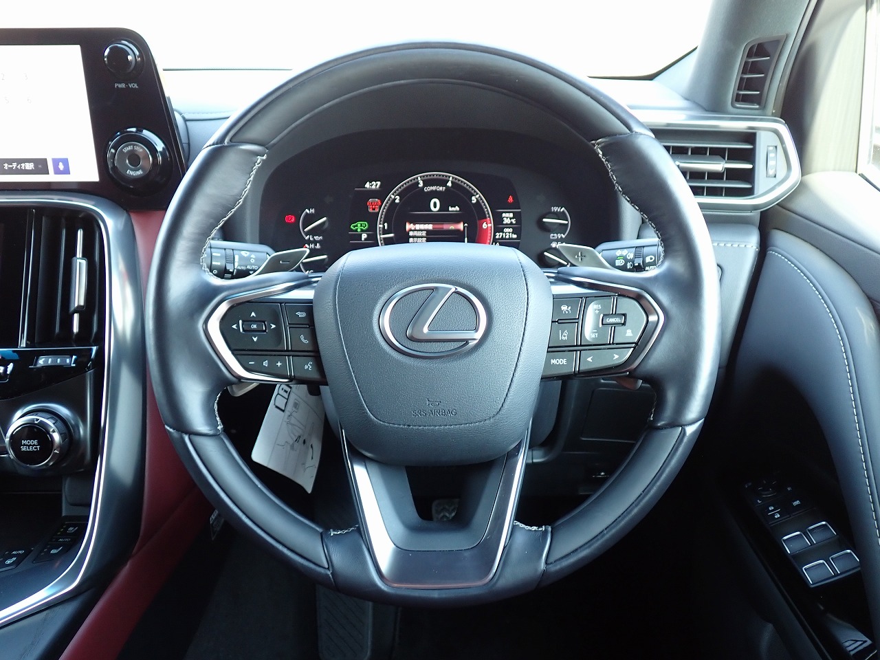 LEXUS LX 600