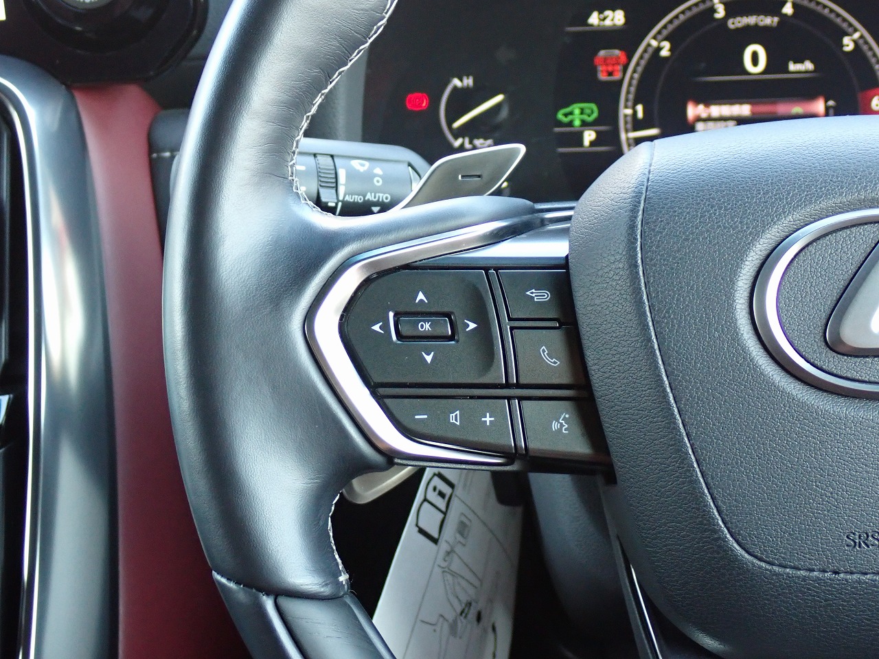 LEXUS LX 600
