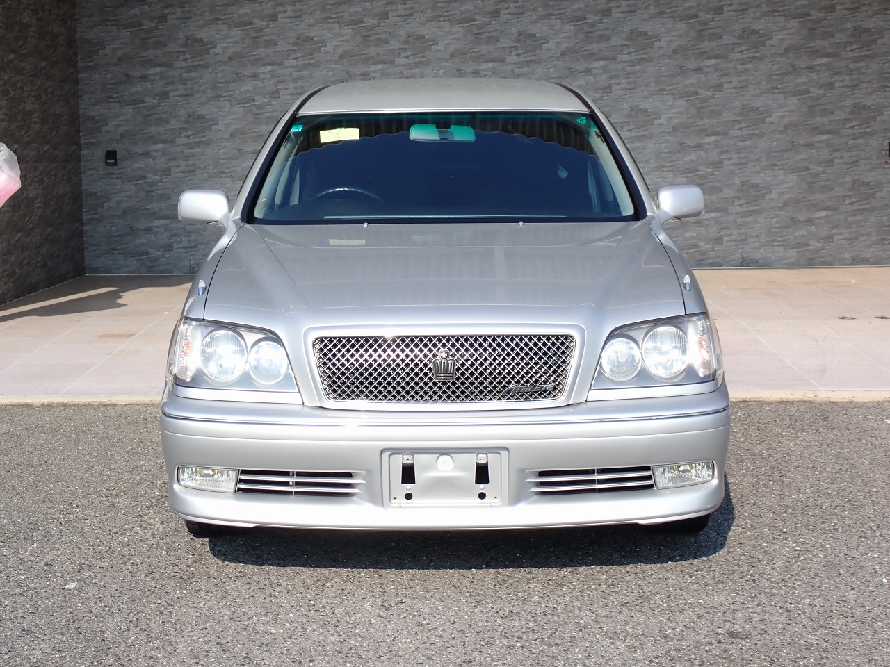 TOYOTA Crown Estate