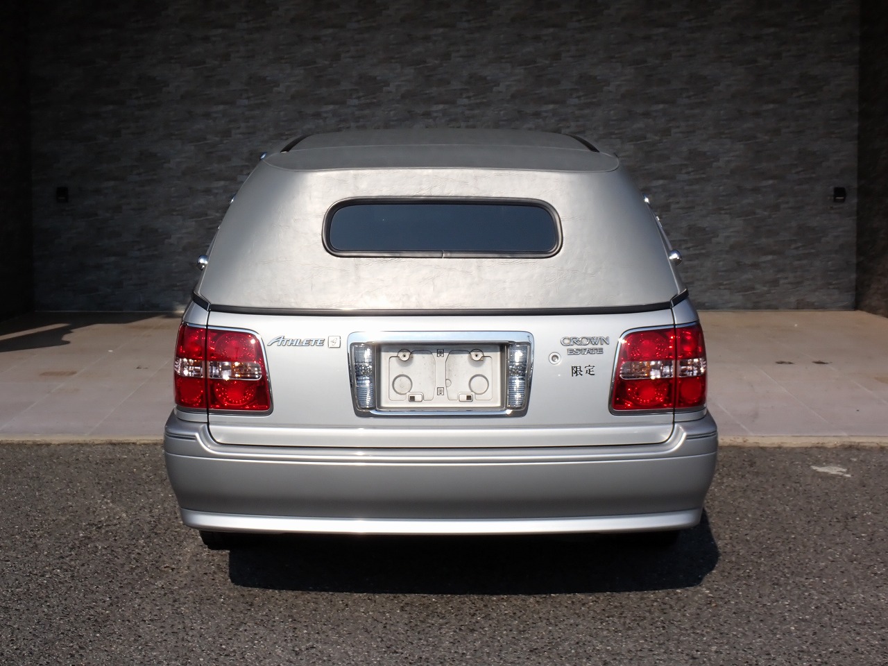 TOYOTA Crown Estate