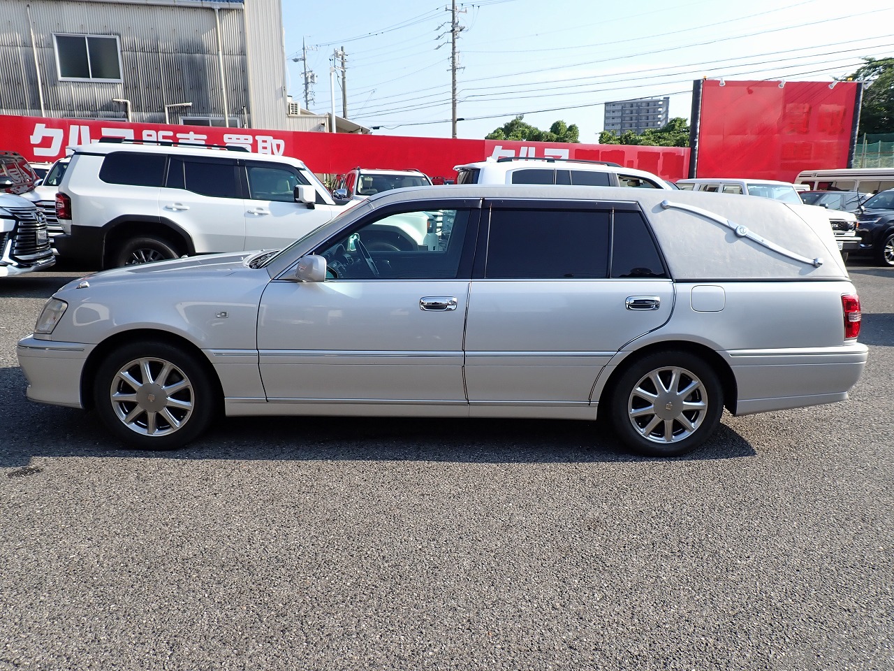 TOYOTA Crown Estate