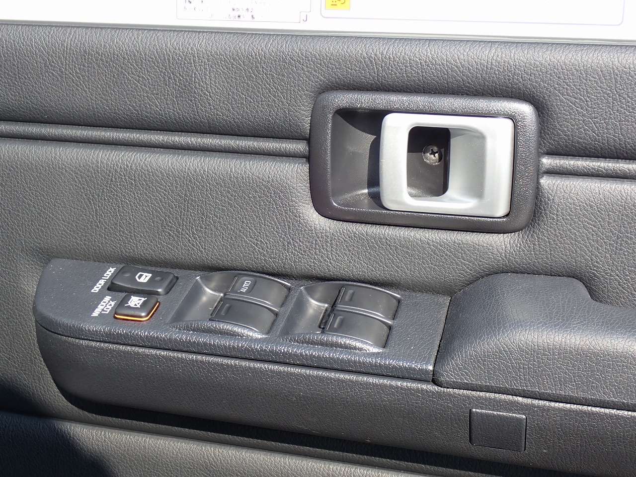 TOYOTA Land Cruiser 70