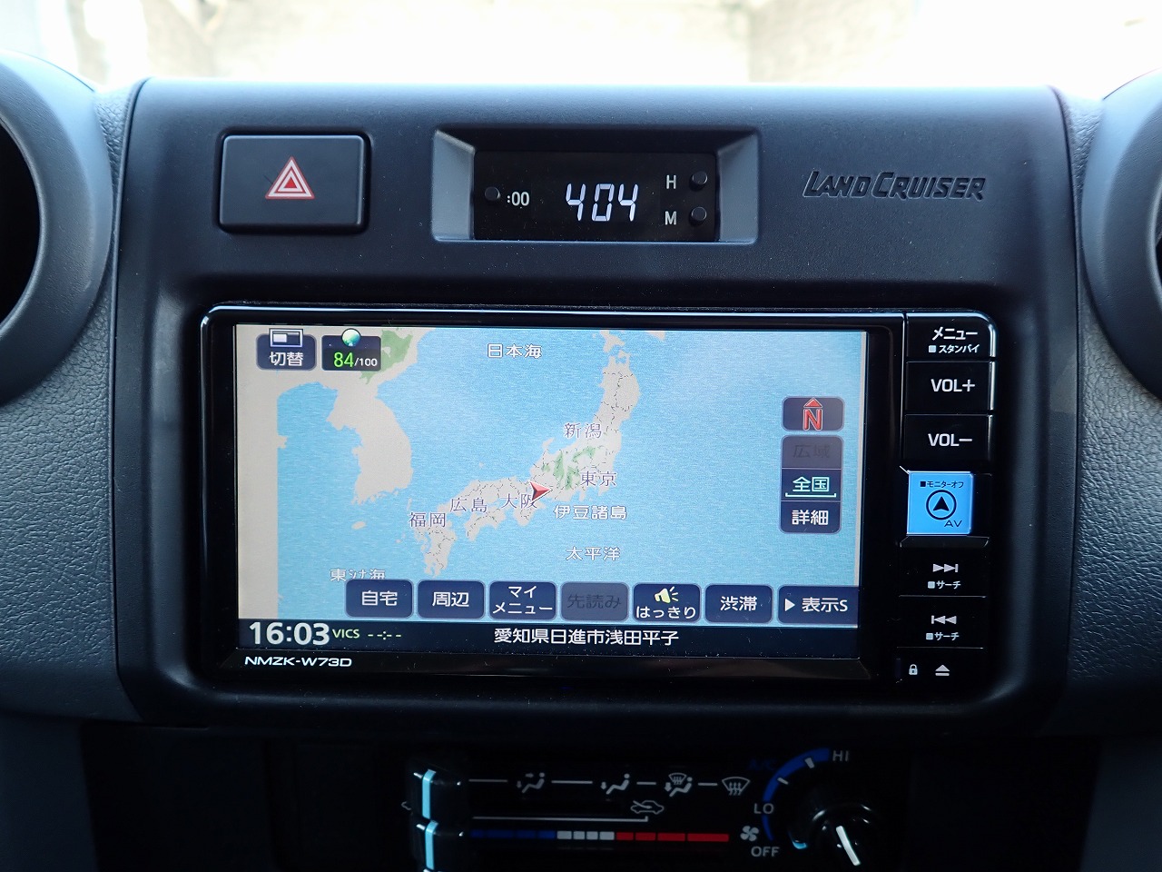 TOYOTA Land Cruiser 70
