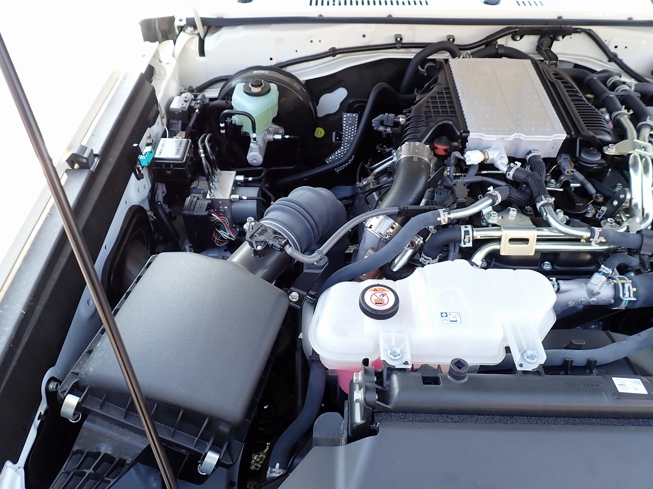 TOYOTA Land Cruiser 70