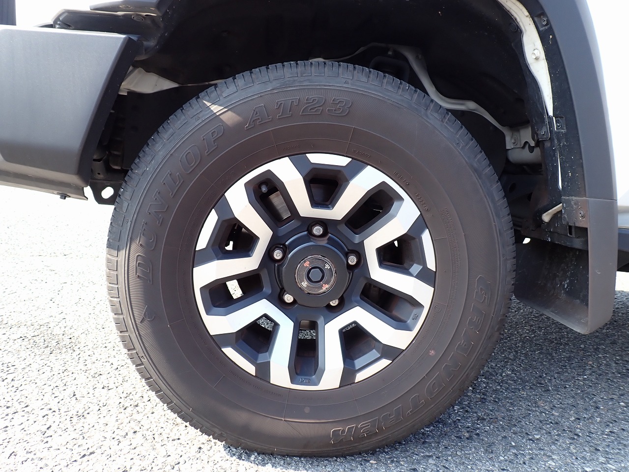 TOYOTA Land Cruiser 70