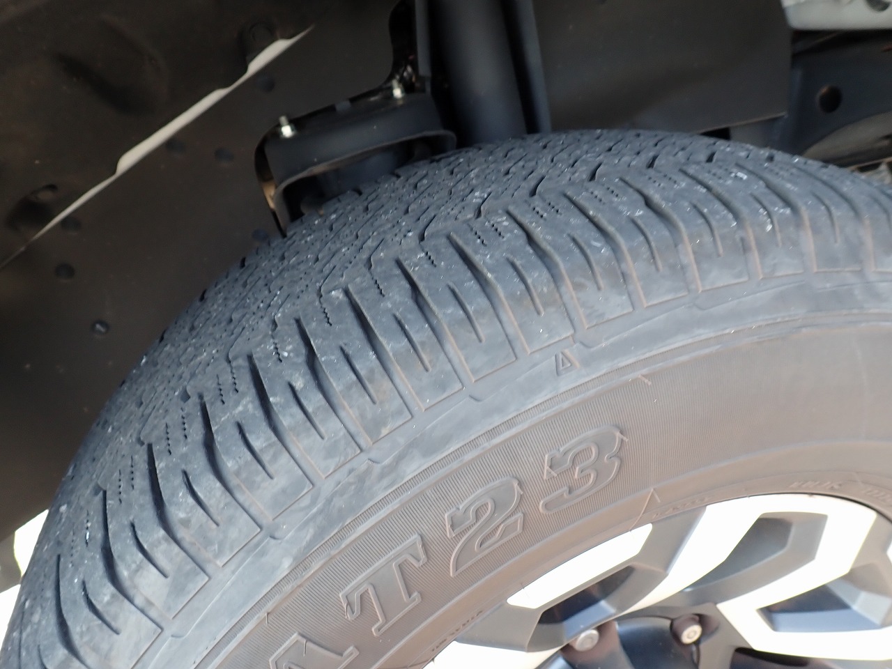TOYOTA Land Cruiser 70