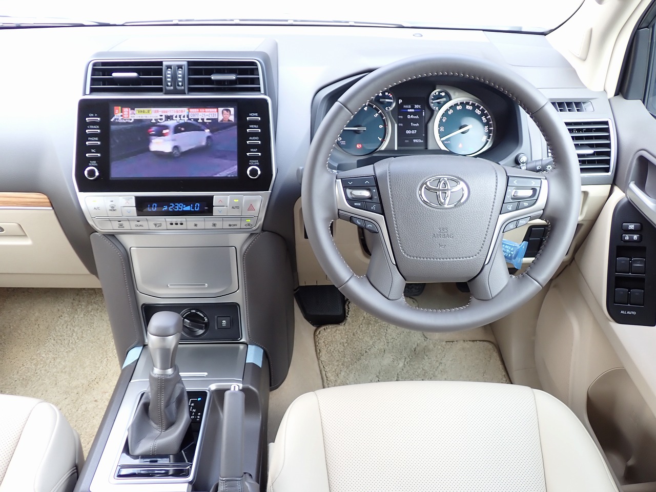 TOYOTA Land Cruiser Prado