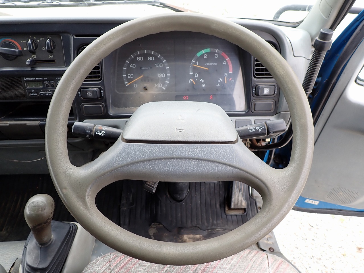 MITSUBISHI Canter