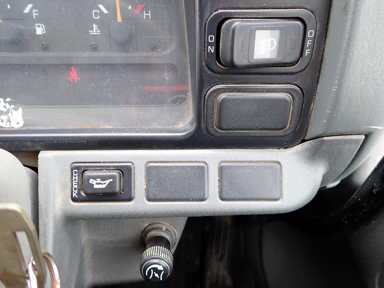 MITSUBISHI Canter