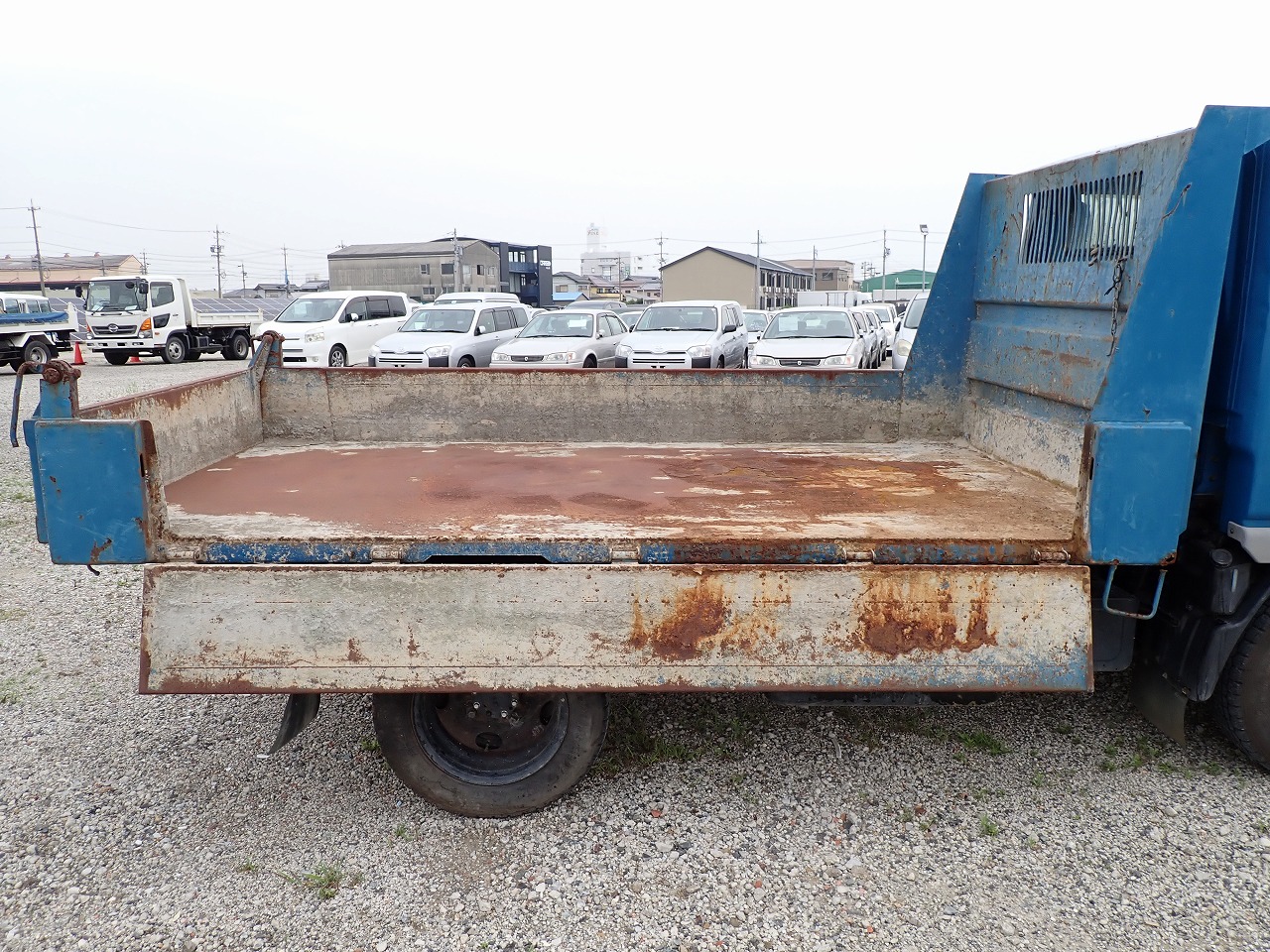 MITSUBISHI Canter