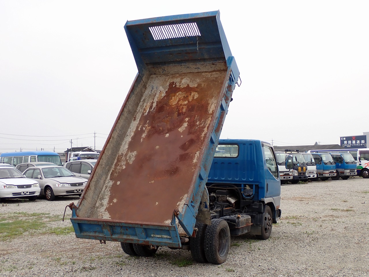 MITSUBISHI Canter