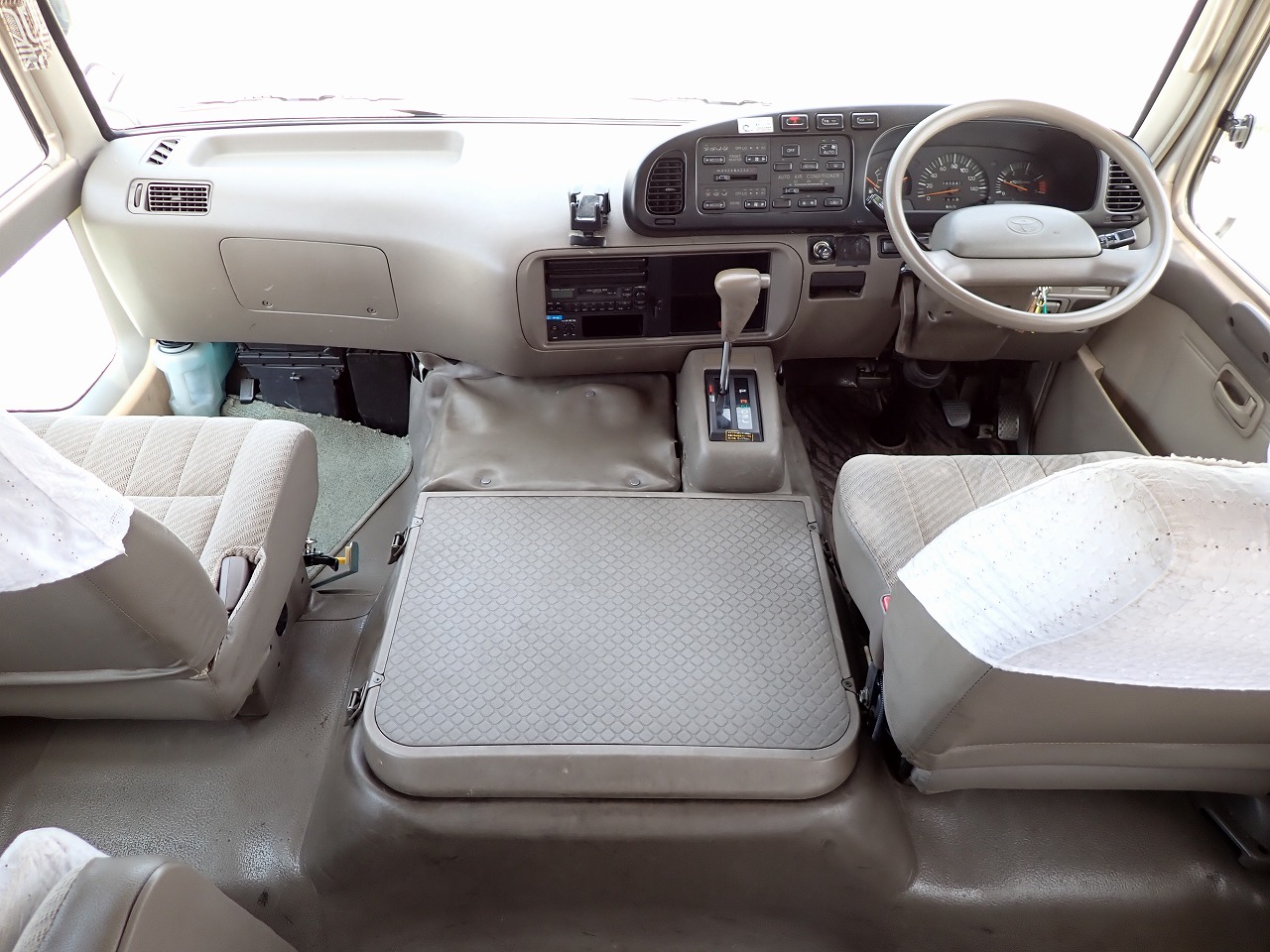 TOYOTA Coaster