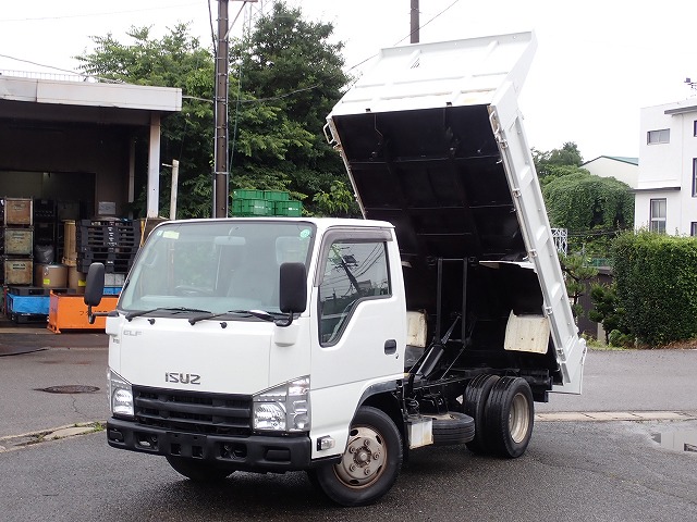ISUZU Elf Truck
