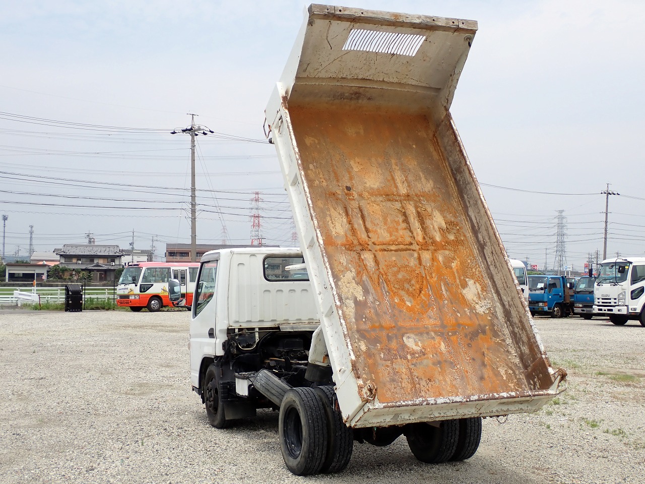 MITSUBISHI Canter