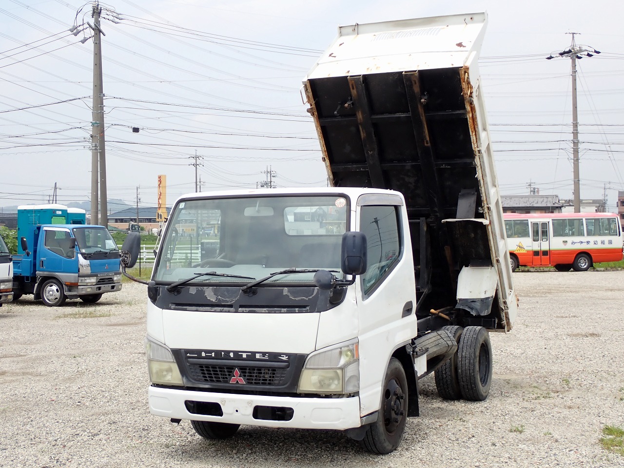 MITSUBISHI Canter