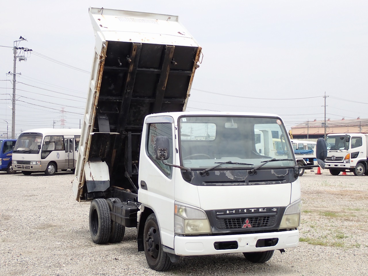 MITSUBISHI Canter
