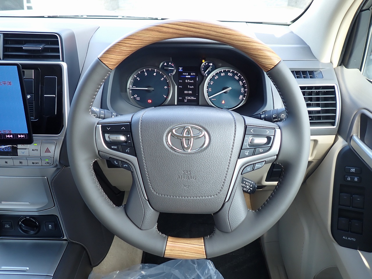 TOYOTA Land Cruiser Prado