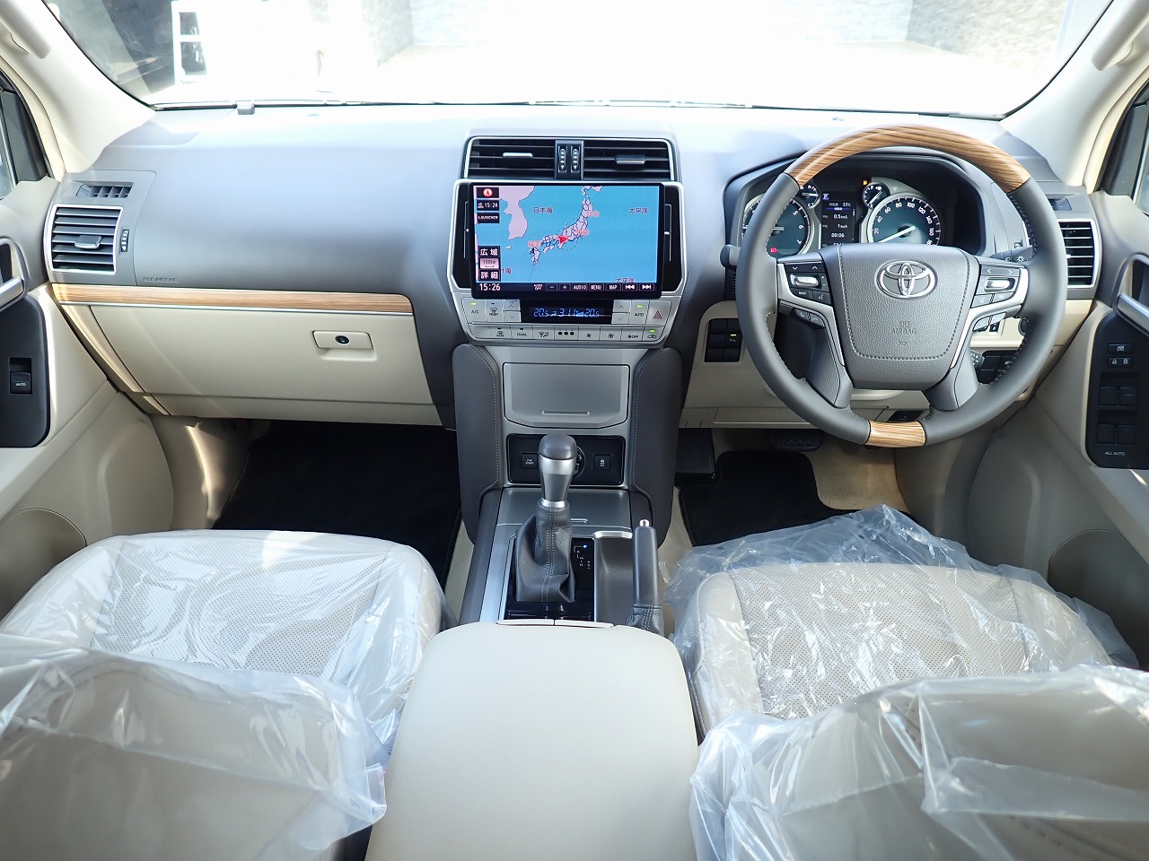 TOYOTA Land Cruiser Prado