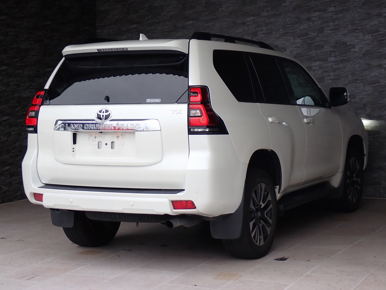 TOYOTA Land Cruiser Prado
