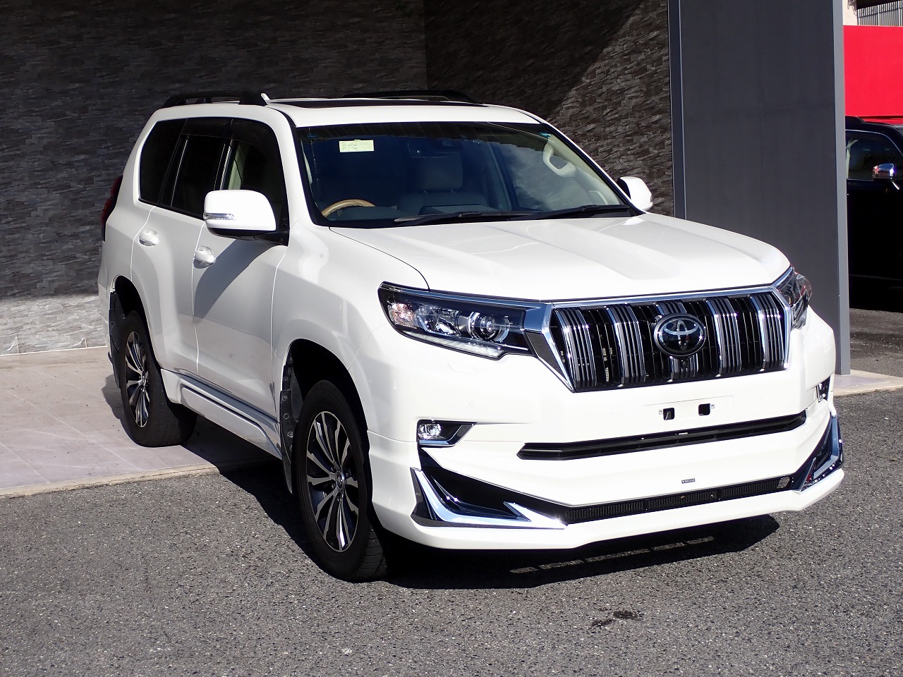 TOYOTA Land Cruiser Prado